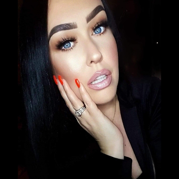 Meet your Posher, Lindsay - Picture 1 of 1